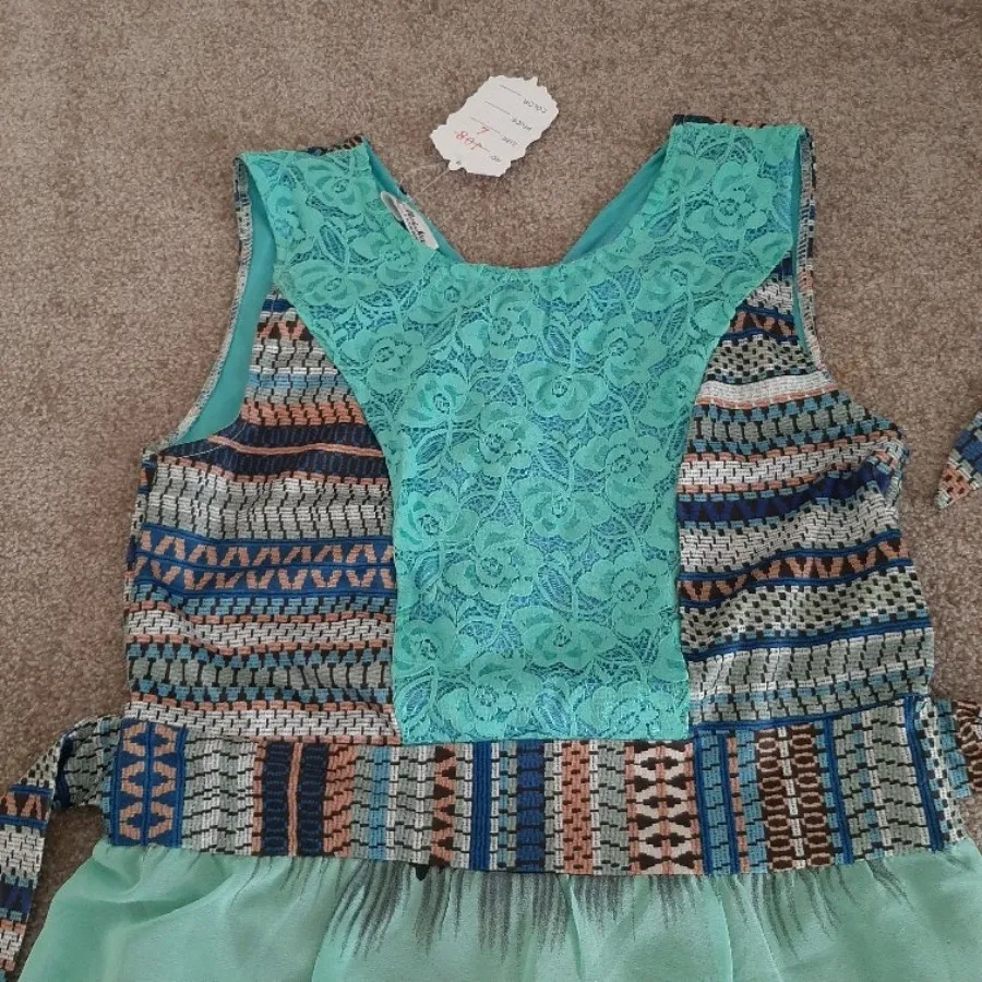 پیراهن زنانه