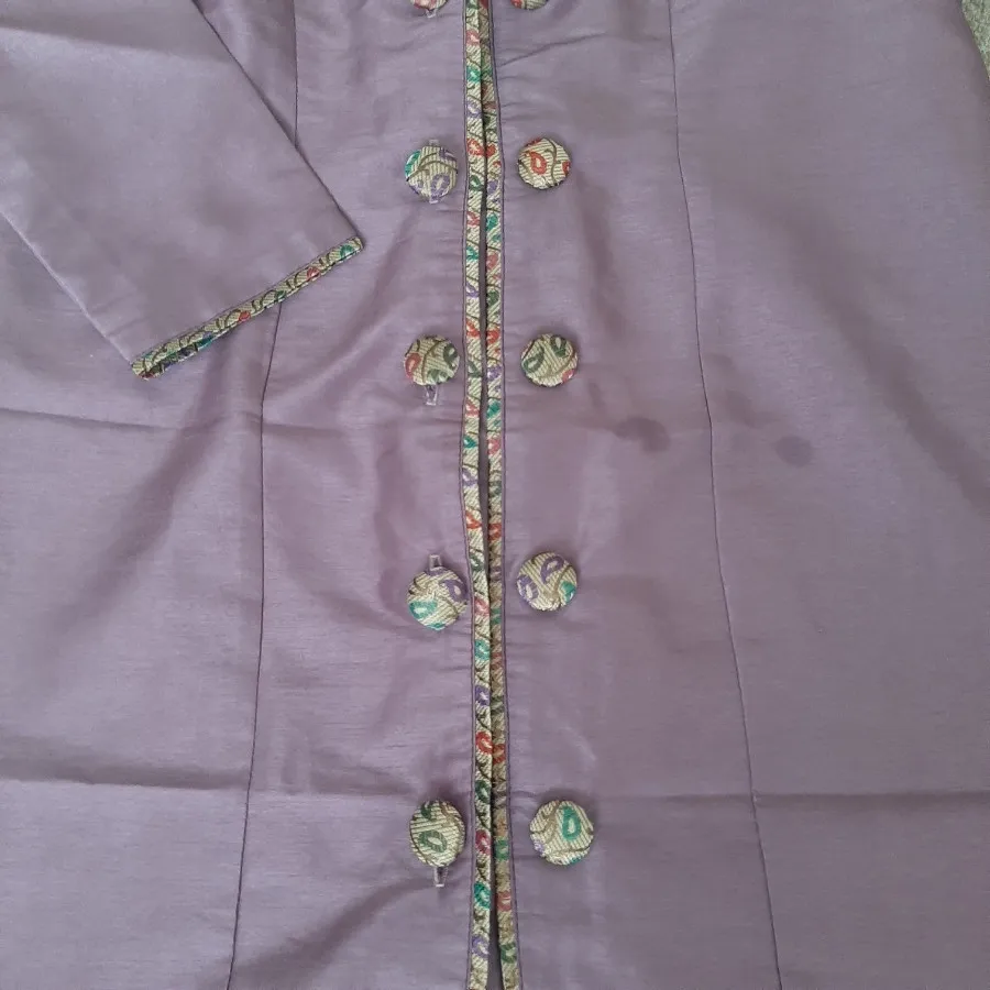 مانتو تافته کار شده