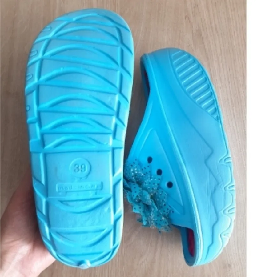 دمپایی لژ دار