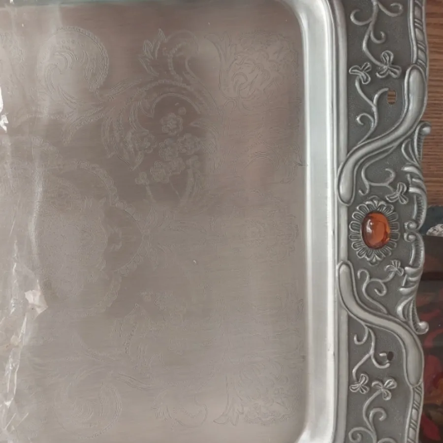 سینی پیوتر نگین دار و پای