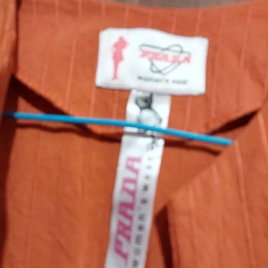 مانتوی زنانه