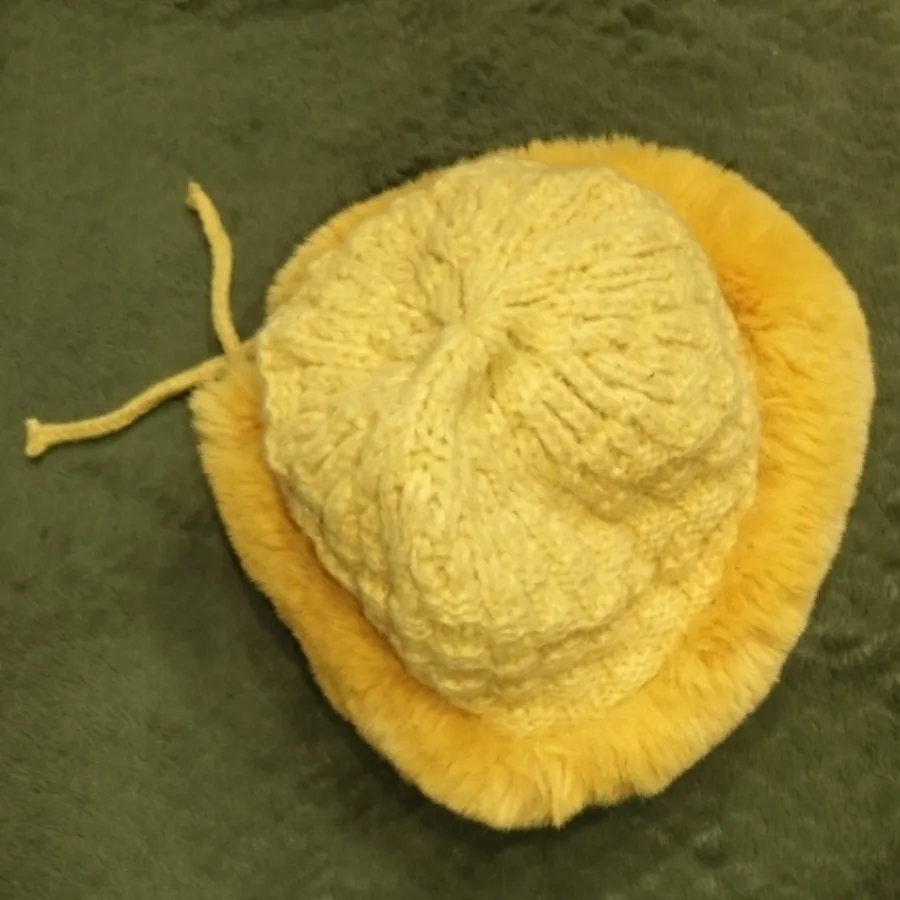 کلاه بافتنی دور خز