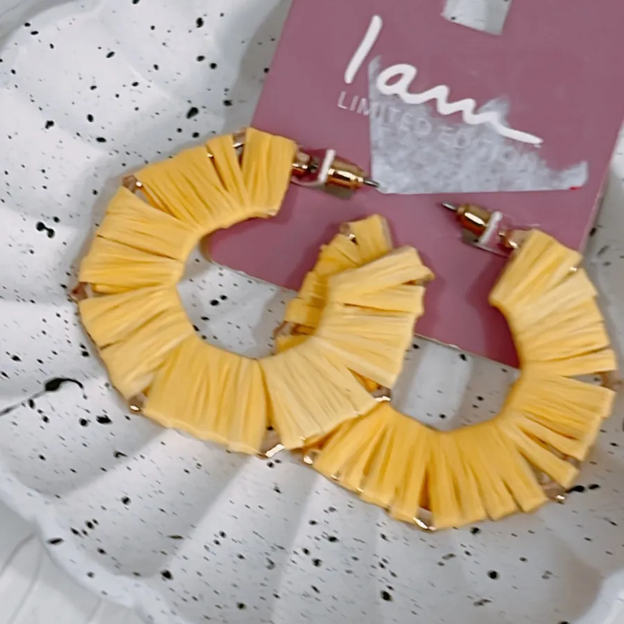 گوشواره حصیری