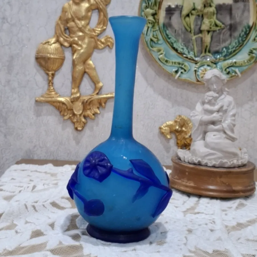 گلدان بارفتن