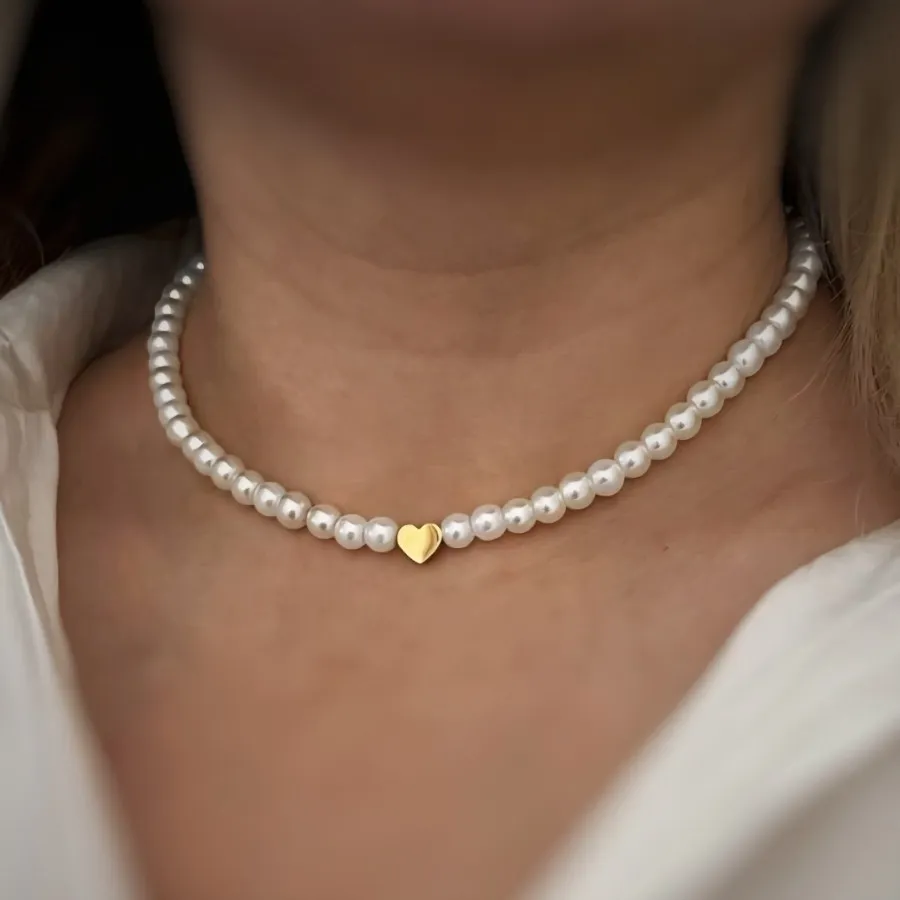 گردنبند مروارید و قلب