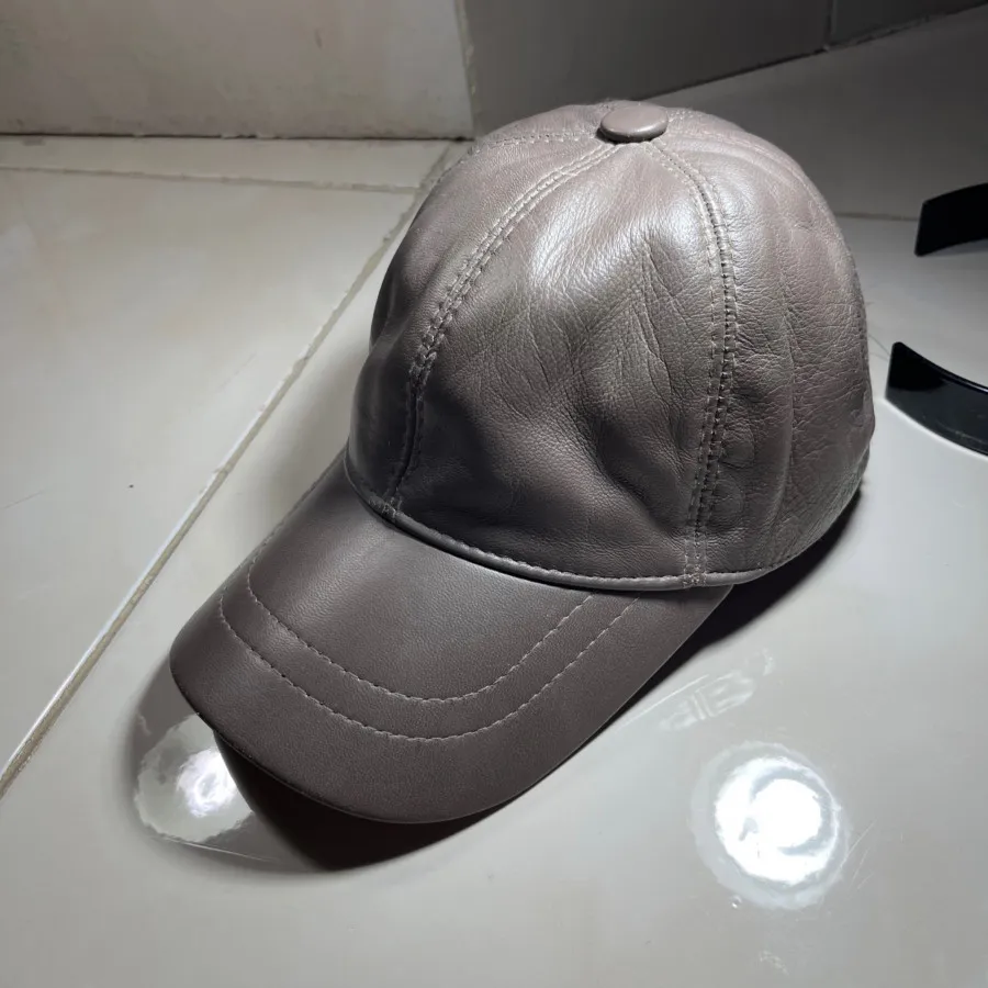 کلاه کپ چرم