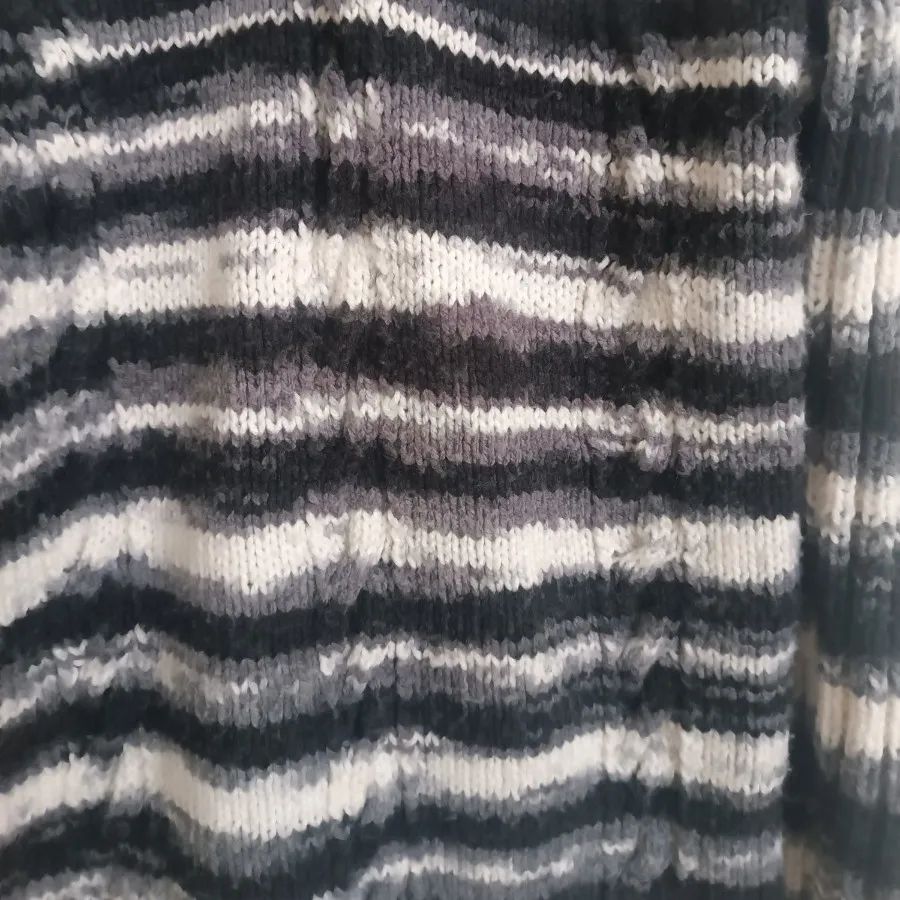 پولیور دستبافت کد 130