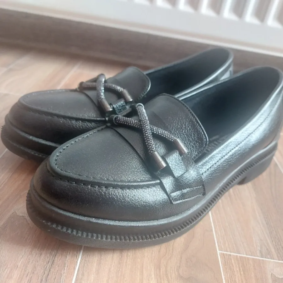 کفش کالج مشکی