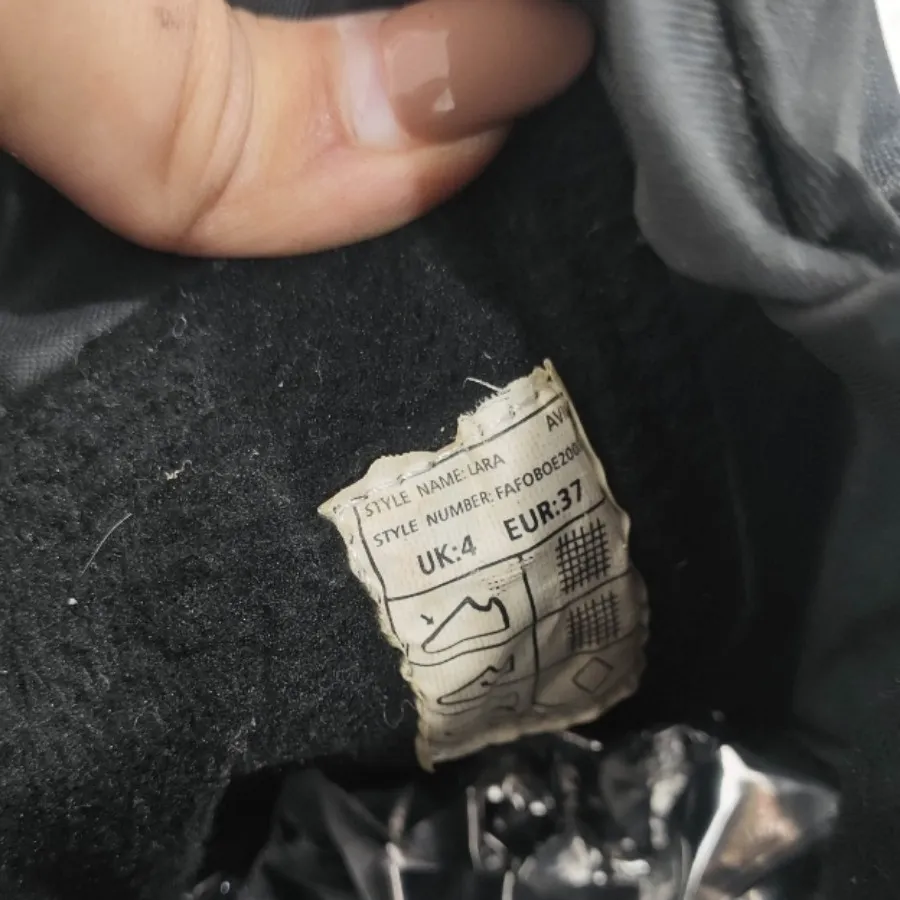 بوت ضد آب وارداتی