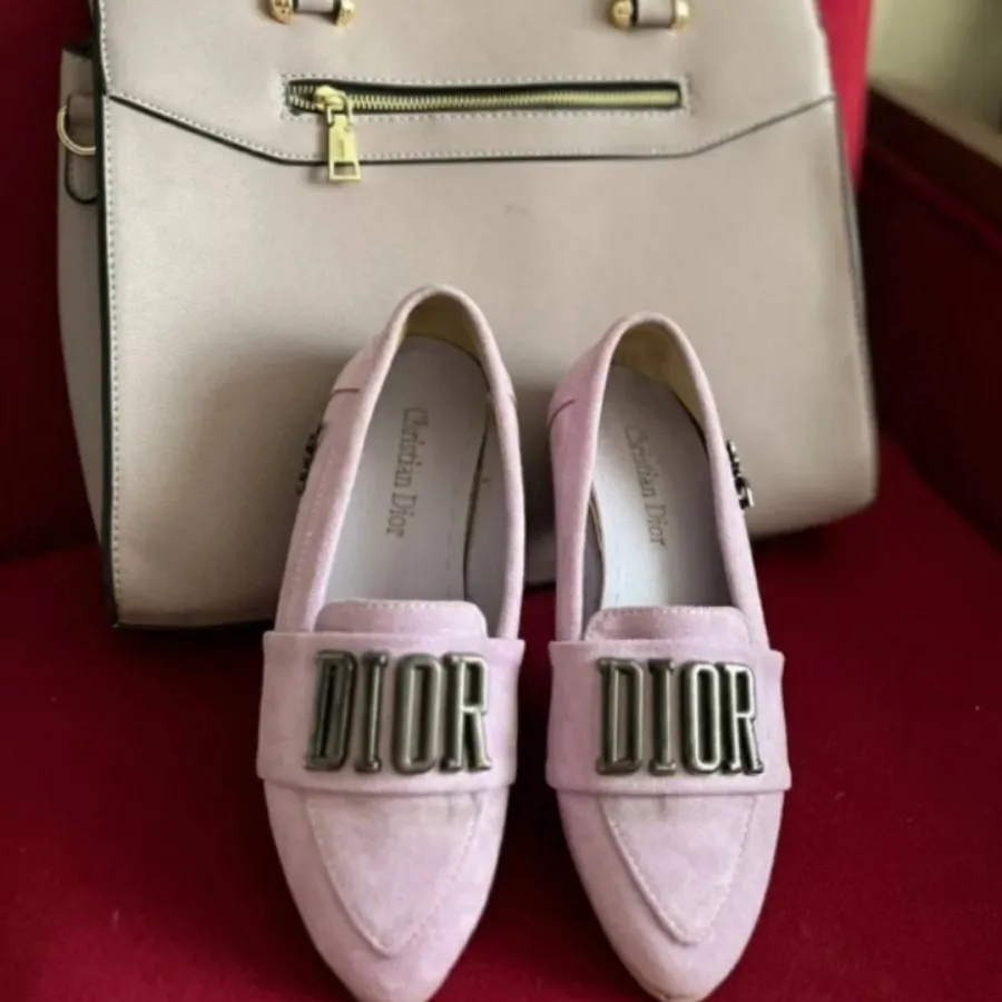 کفش زنانه و دخترانه