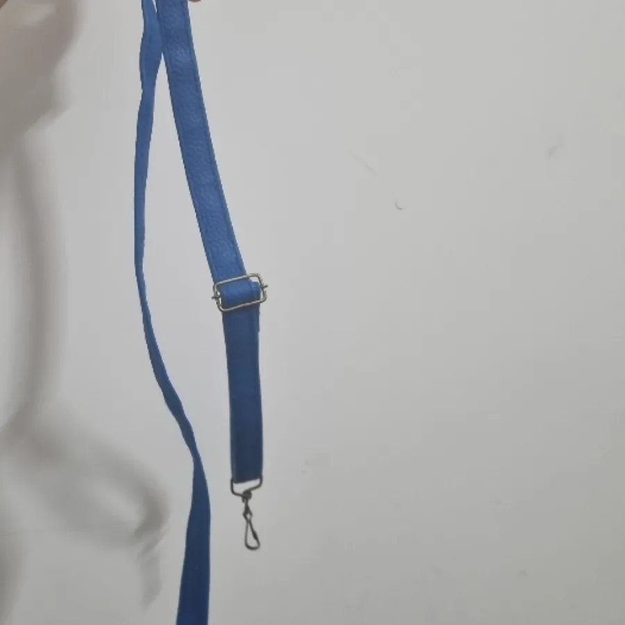 کیف آبی خوش رنگ و جا دار