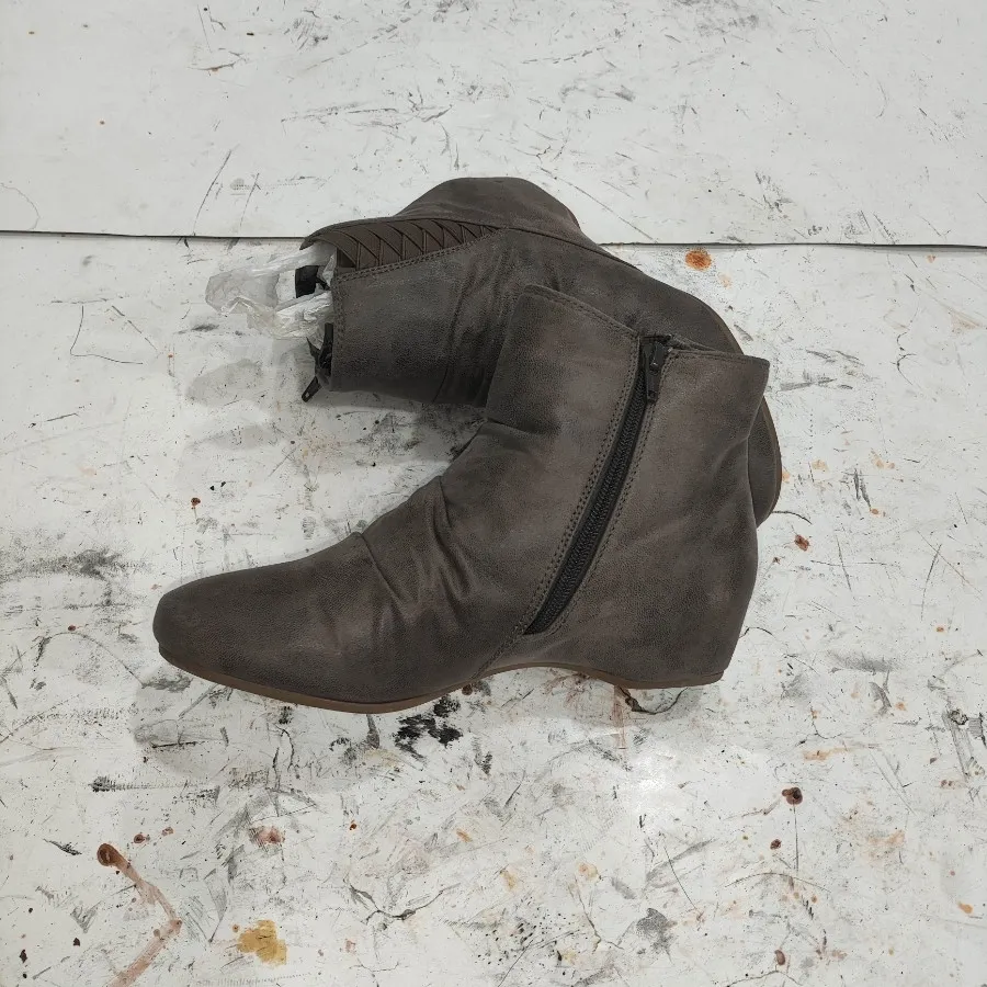 بوت طبی چرم