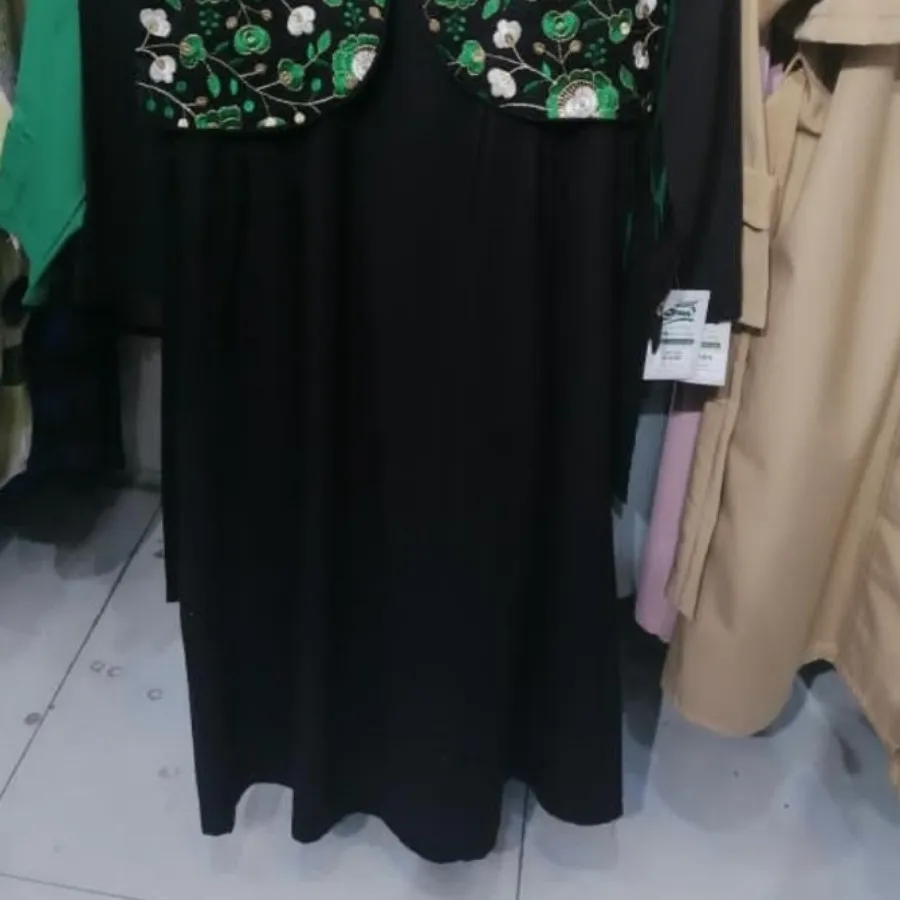 جلیقه و سارافون