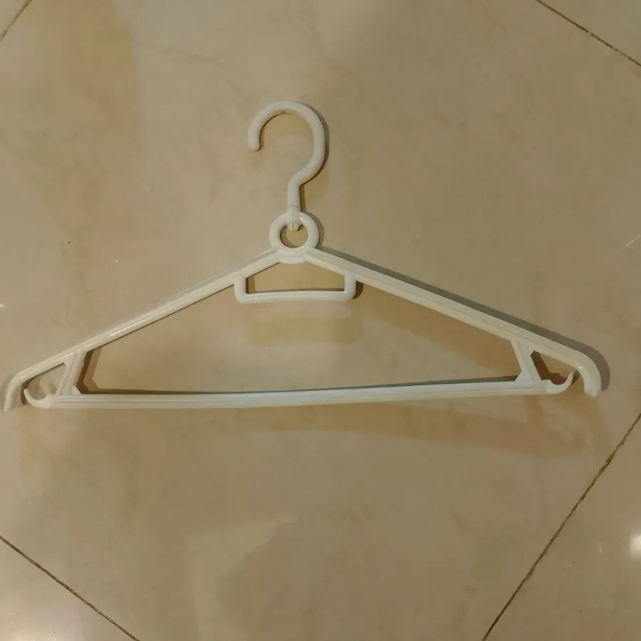 ارسال رایگان چوب لباسی