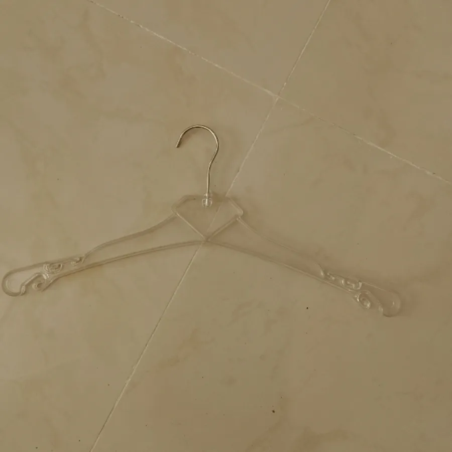 ارسال رایگان چوب لباسی