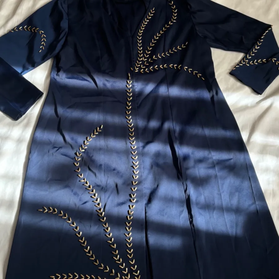 مانتو سنگدوزی