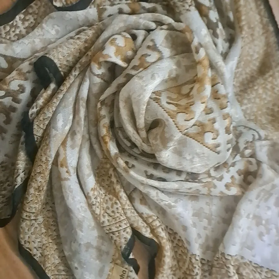 روسری پلنگی