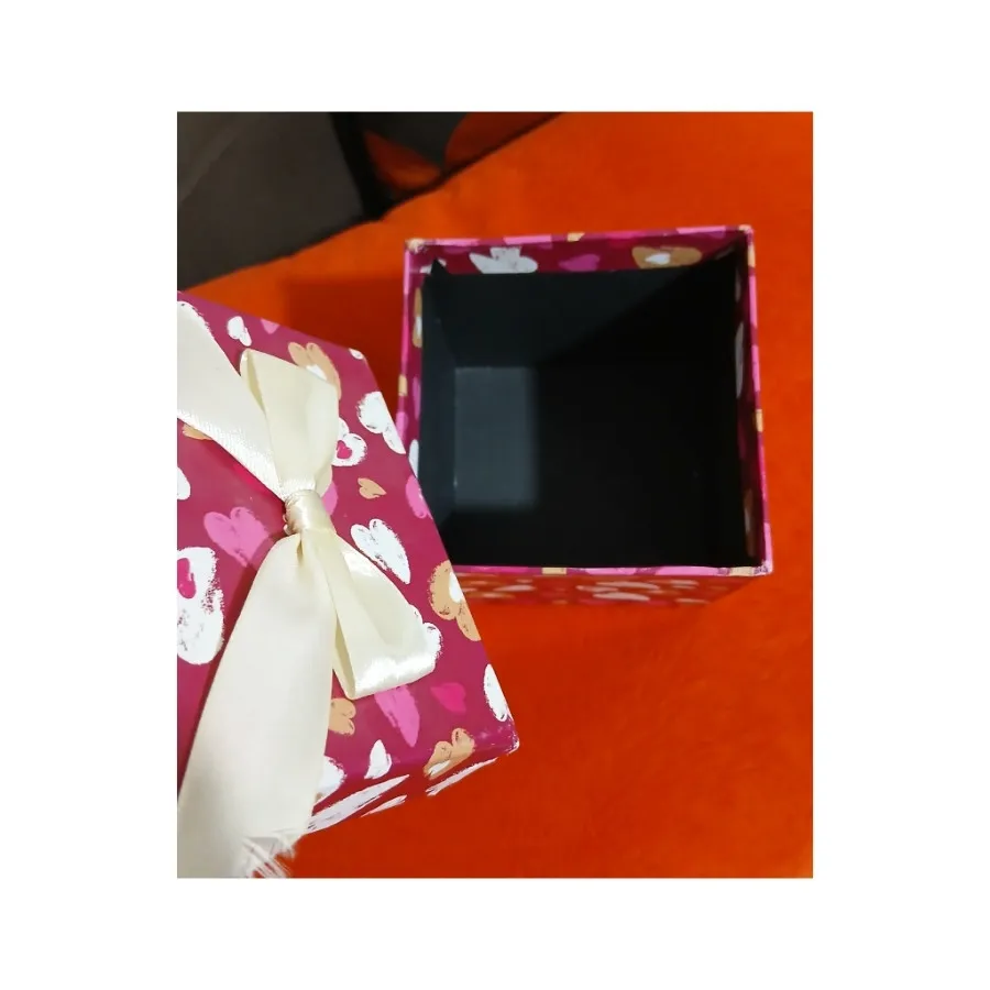 جعبه کادویی هدیه باکس