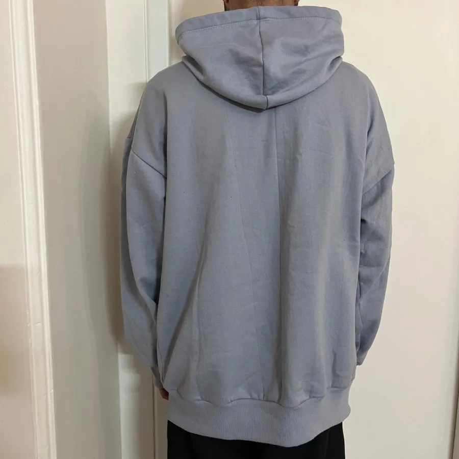 هودی پسرونه