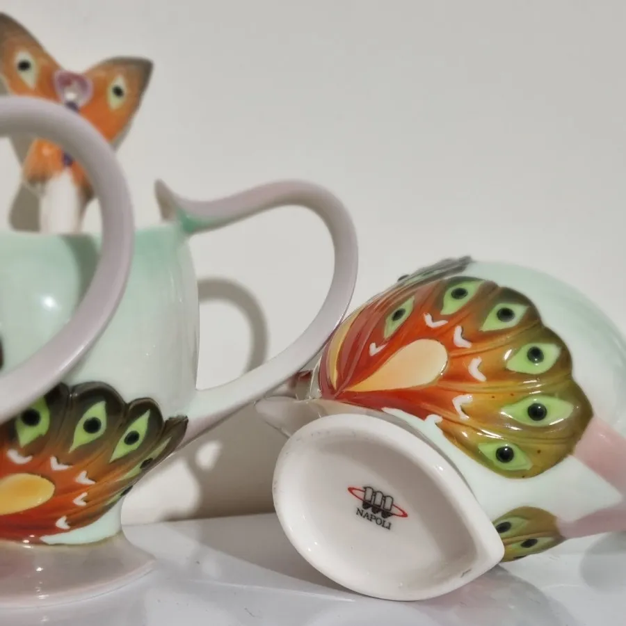 فنجان ناپولی ایتالیایی