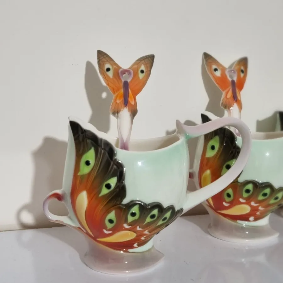 فنجان ناپولی ایتالیایی