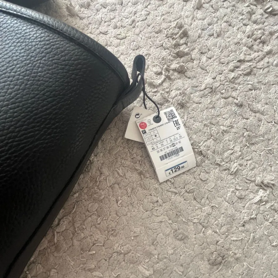 بوت چرم زارا