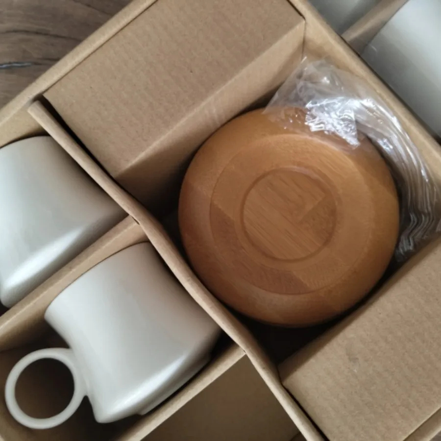 فنجان و نعلبکی