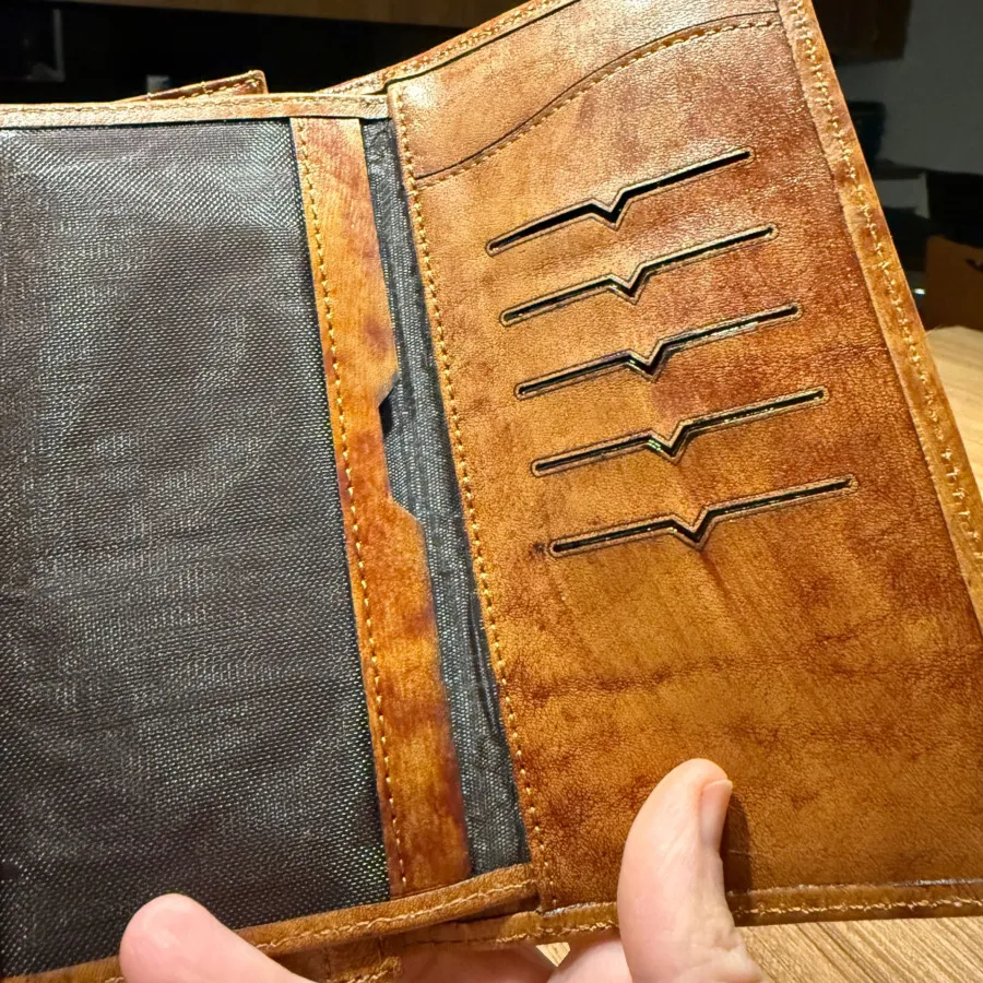 کیف پول زنانه