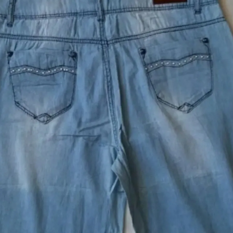 شلوار لی زنانه