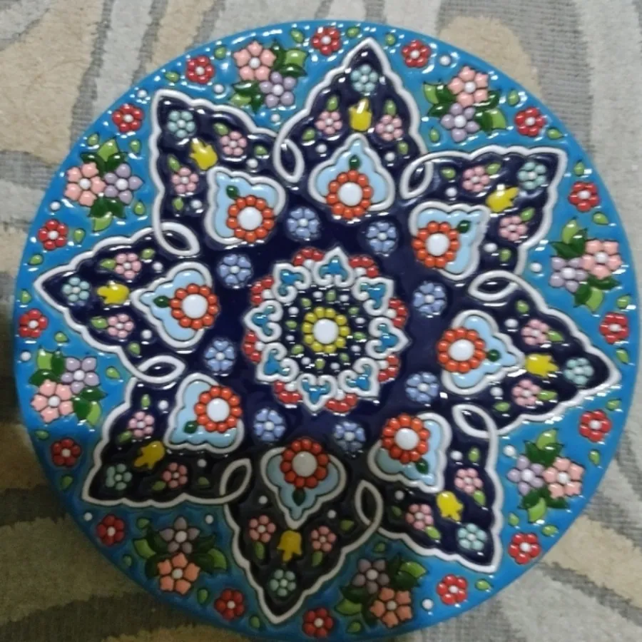 بشقاب سفالی برجسته دستساز