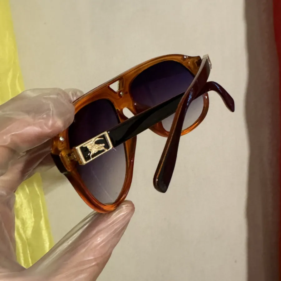 عینک آفتابی