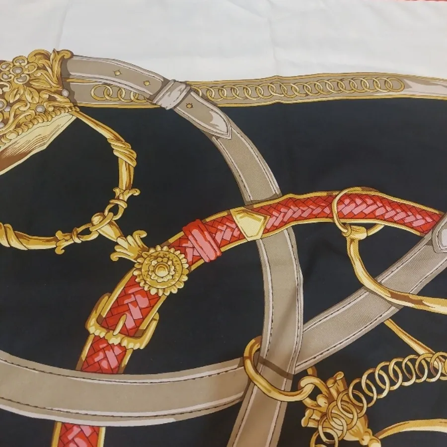روسری برند