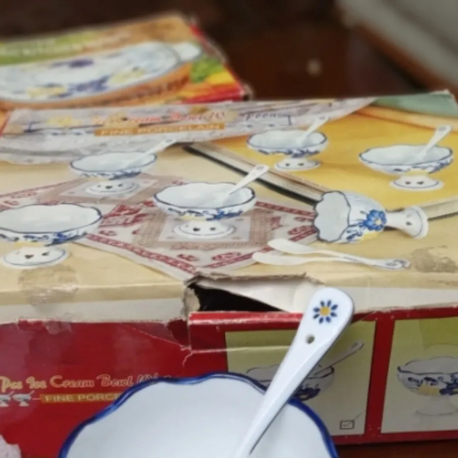 بستنی خوری گل پنبه ای