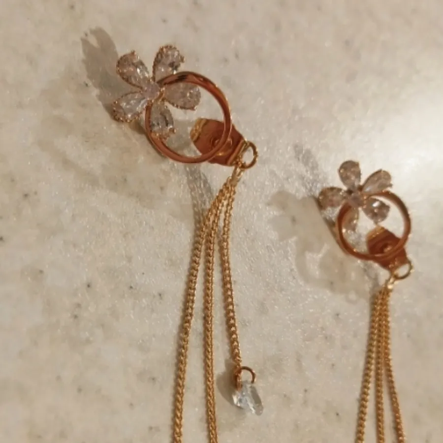 گوشواره آویز شیک و زیبا