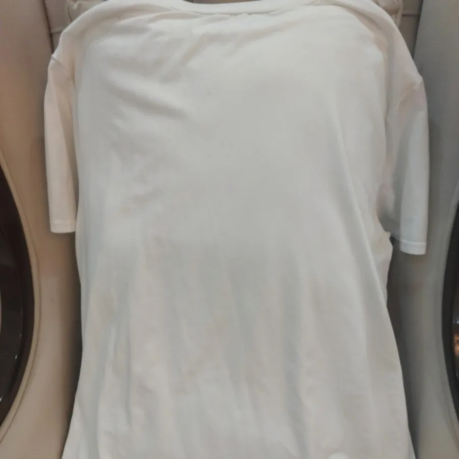 تیشرت سفید