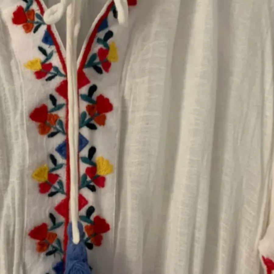 پیراهن گلدوزی