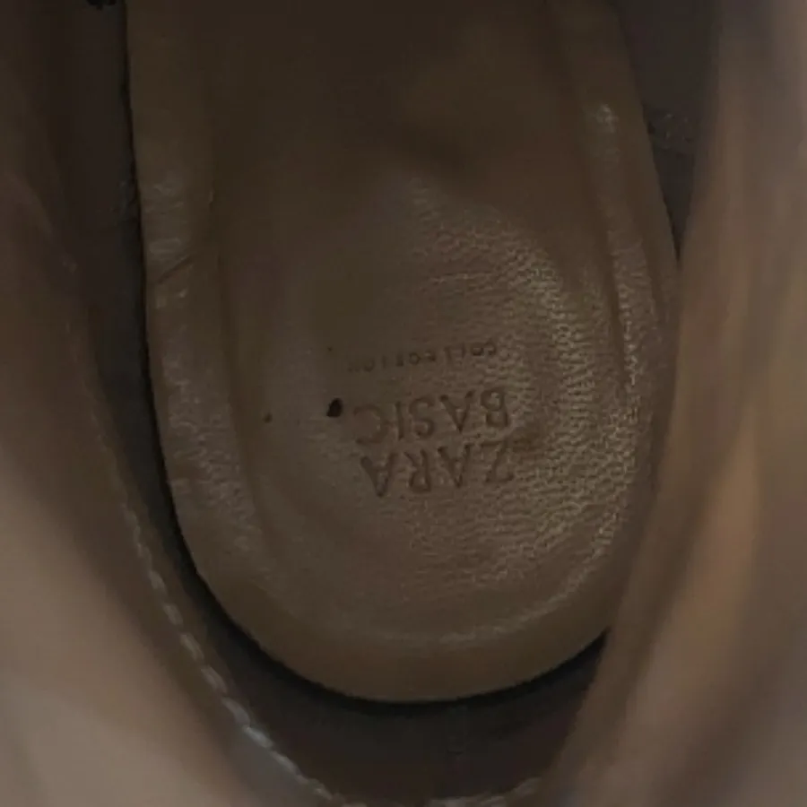 بوت برند Zara