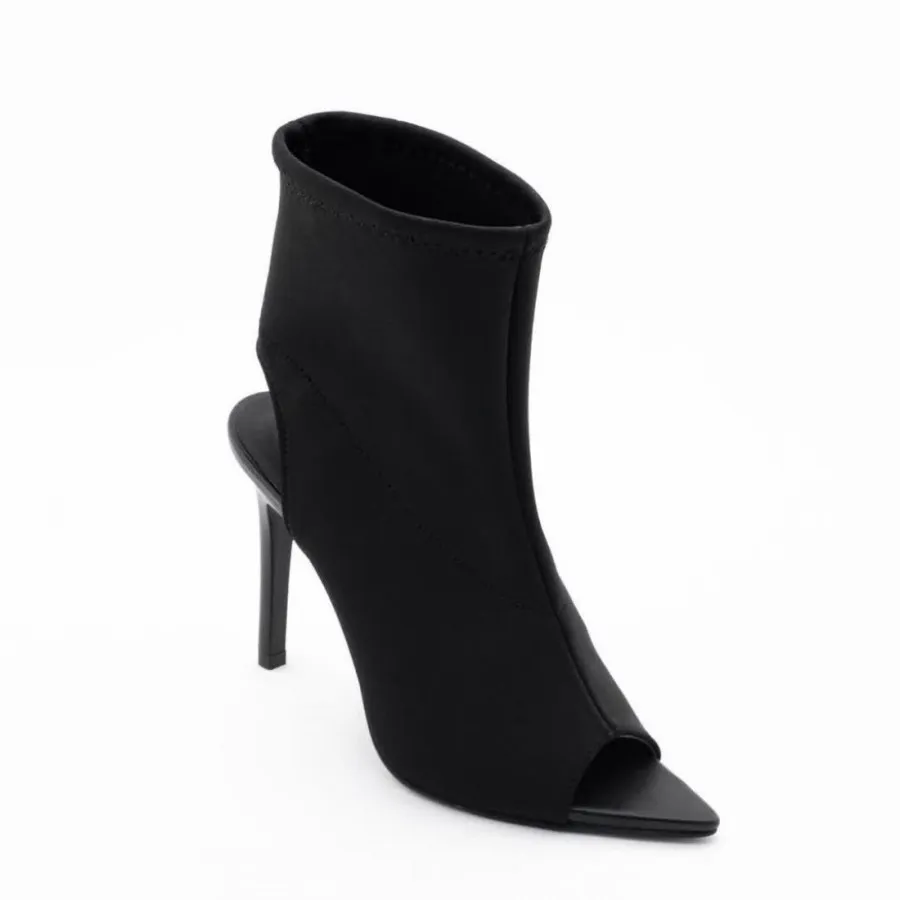 نیم بوت جورابی ترند