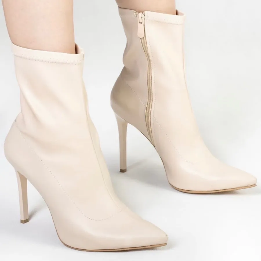 نیم بوت چرمی