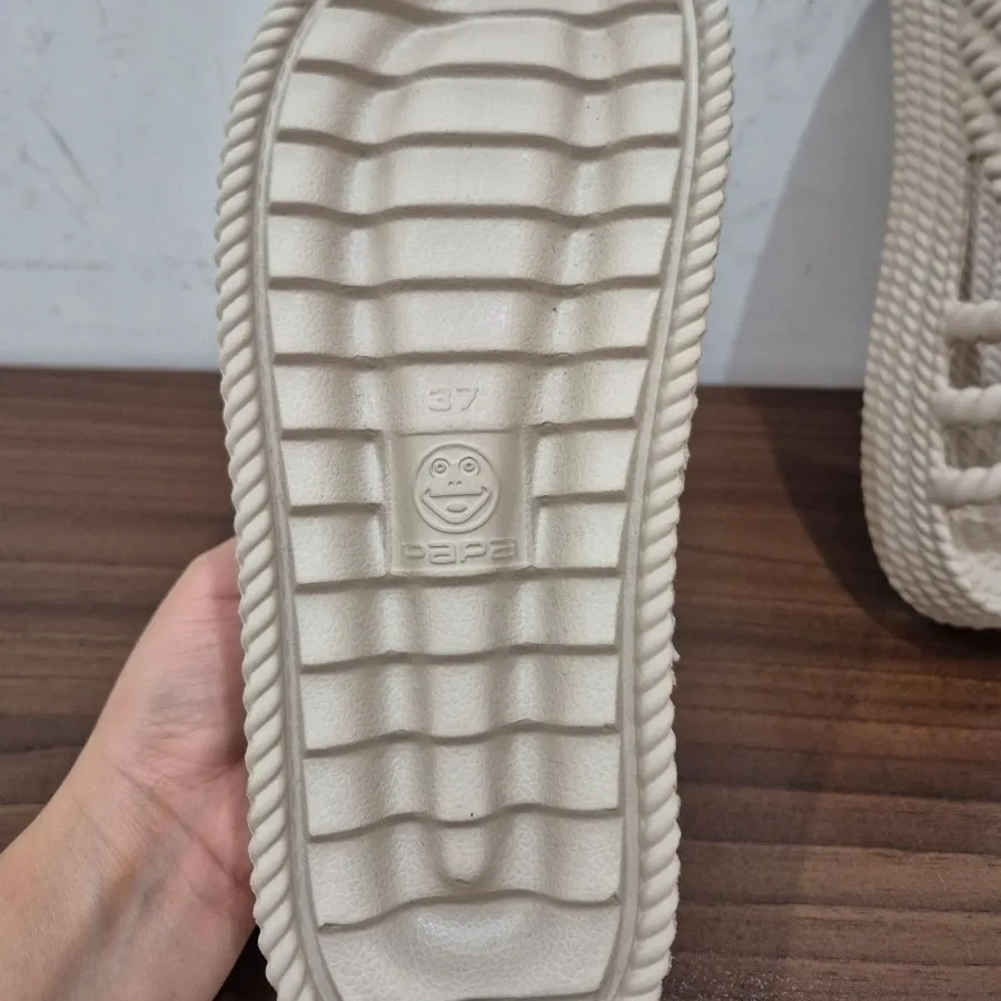 صندل کرم سایز 37