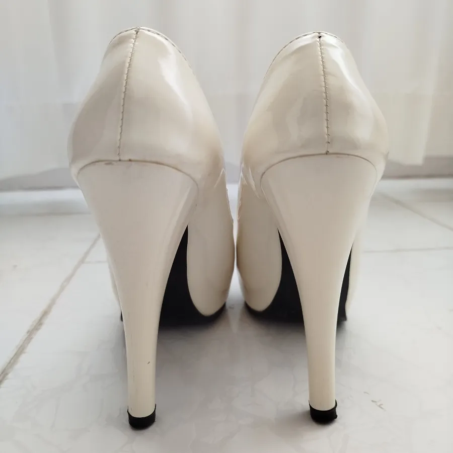 کفش مجلسی پاشنه بلند