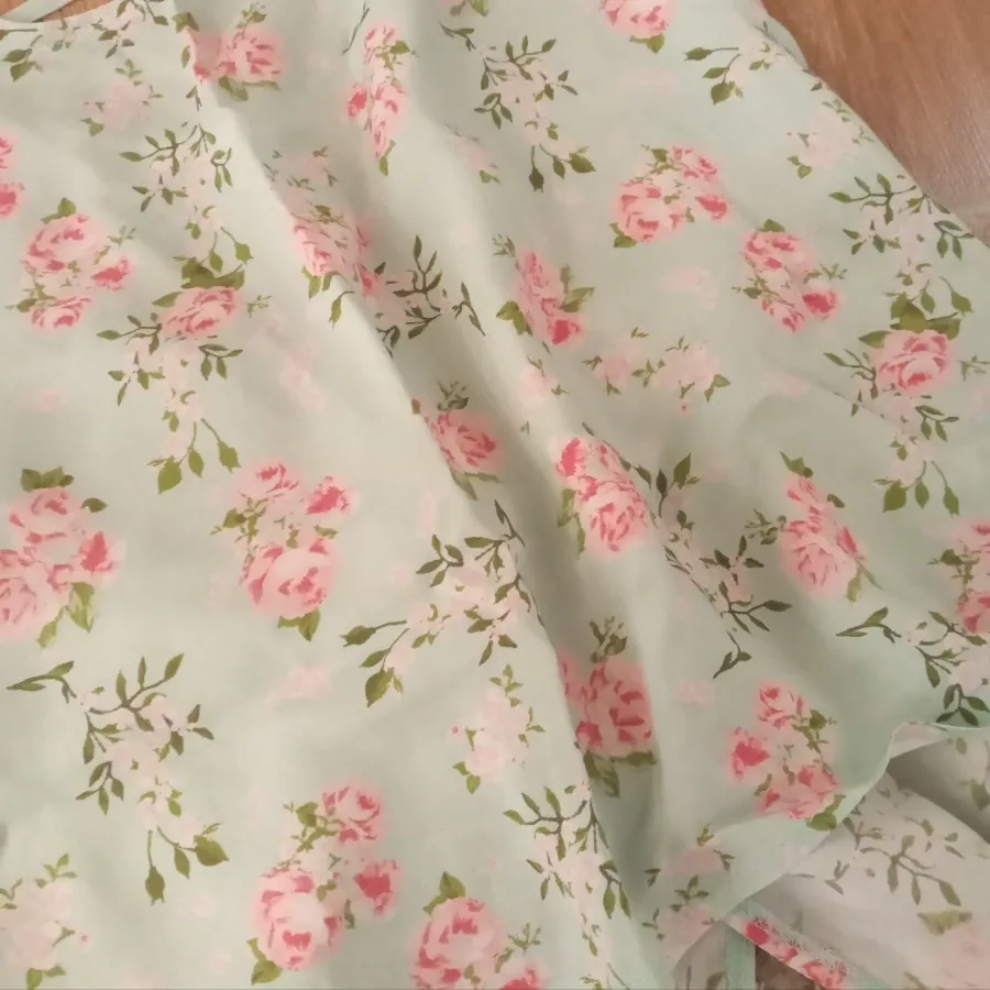 تاپ نخی گل گلی