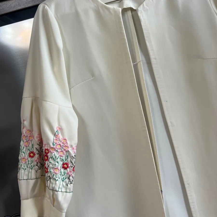 مانتو گلدوزی