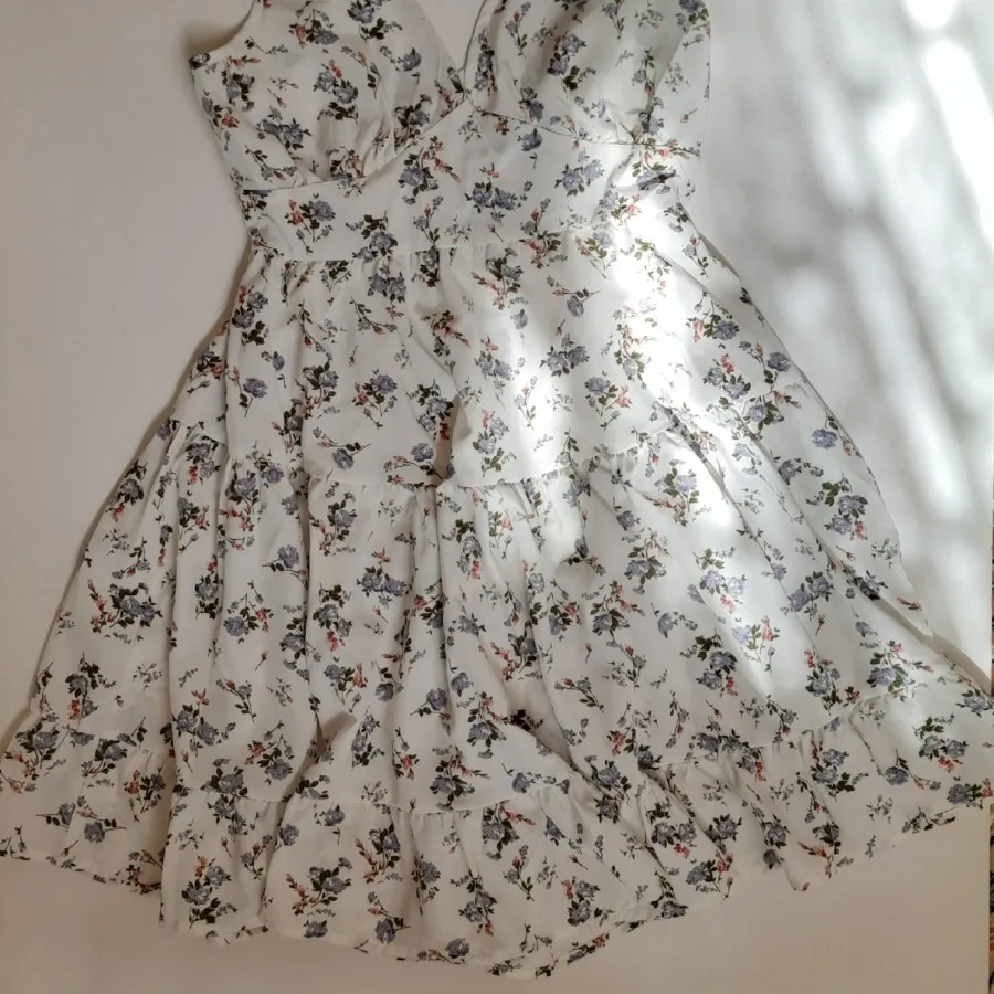 پیراهن گل گلی برند shin