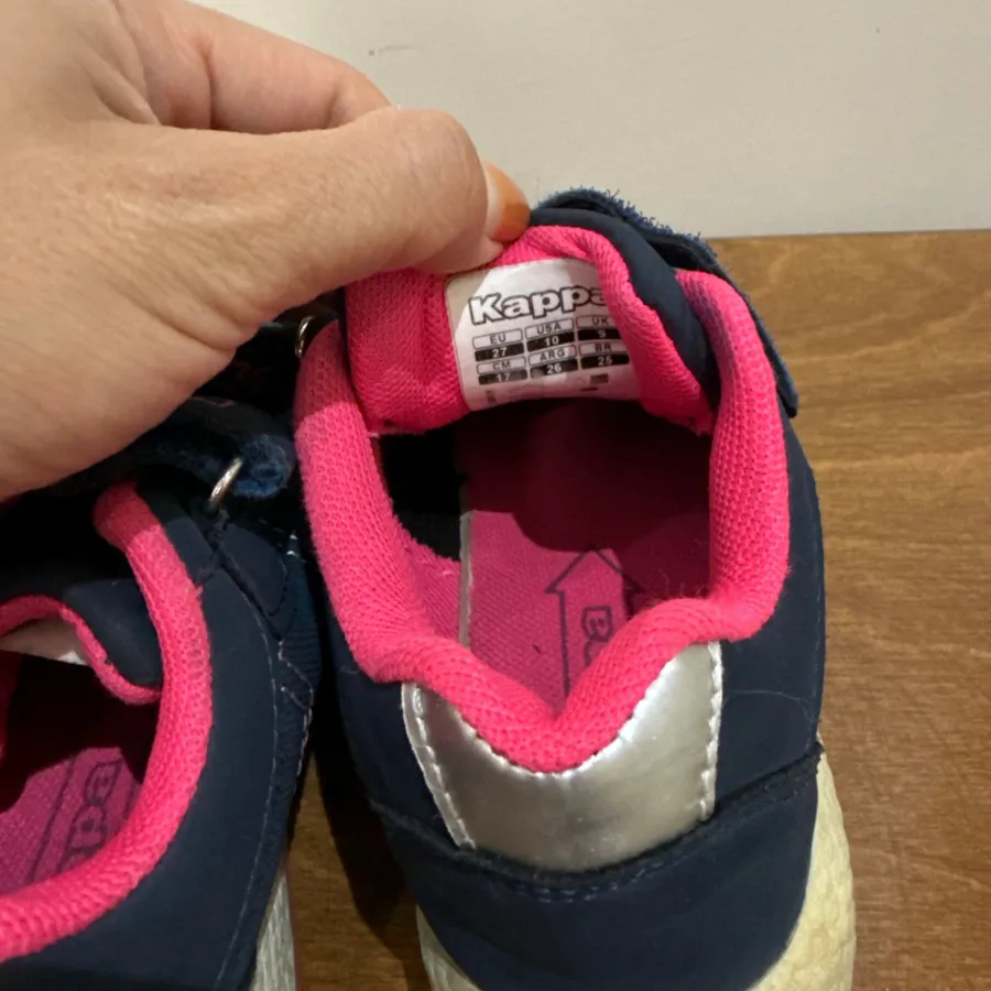 کتانی دخترانه خارجی