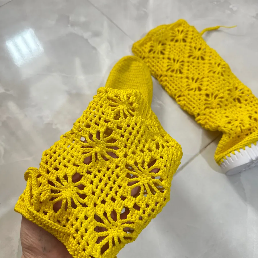 کفش قلاب بافی