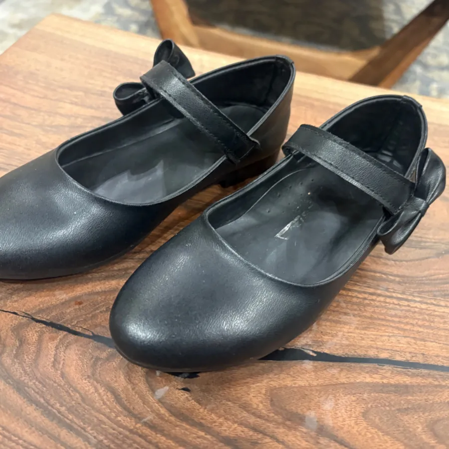 کفش عروسکی ادایی