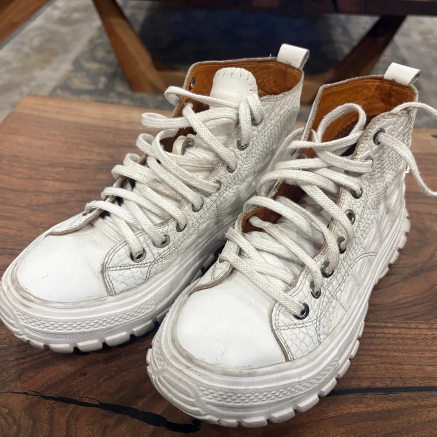 نیم بوت چرم