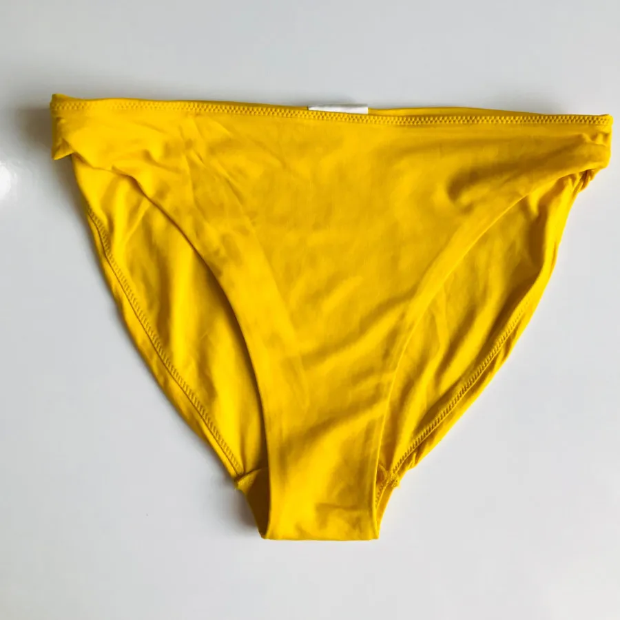 شورت مایو سایز مدیوم h&m