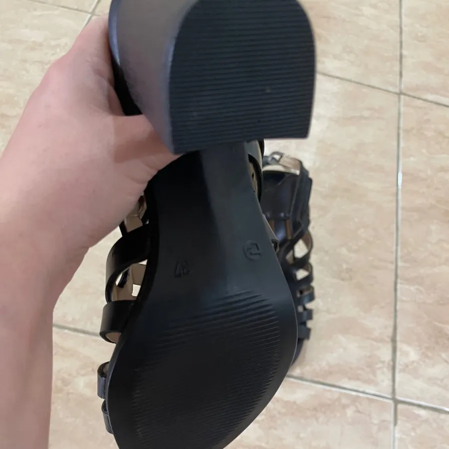 کفش مجلسی و کژوال